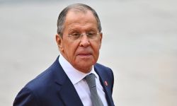 في عيد ميلاده الـ75.. بوتين يمنح لافروف وسام القديس أندراوس